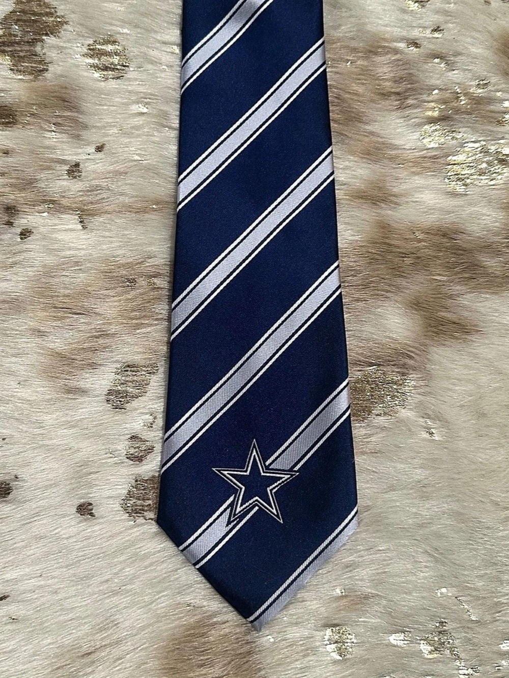 NFL Dallas Cowboys Navy Blue Silver Striped Star Logo Necktie Striped Tie in